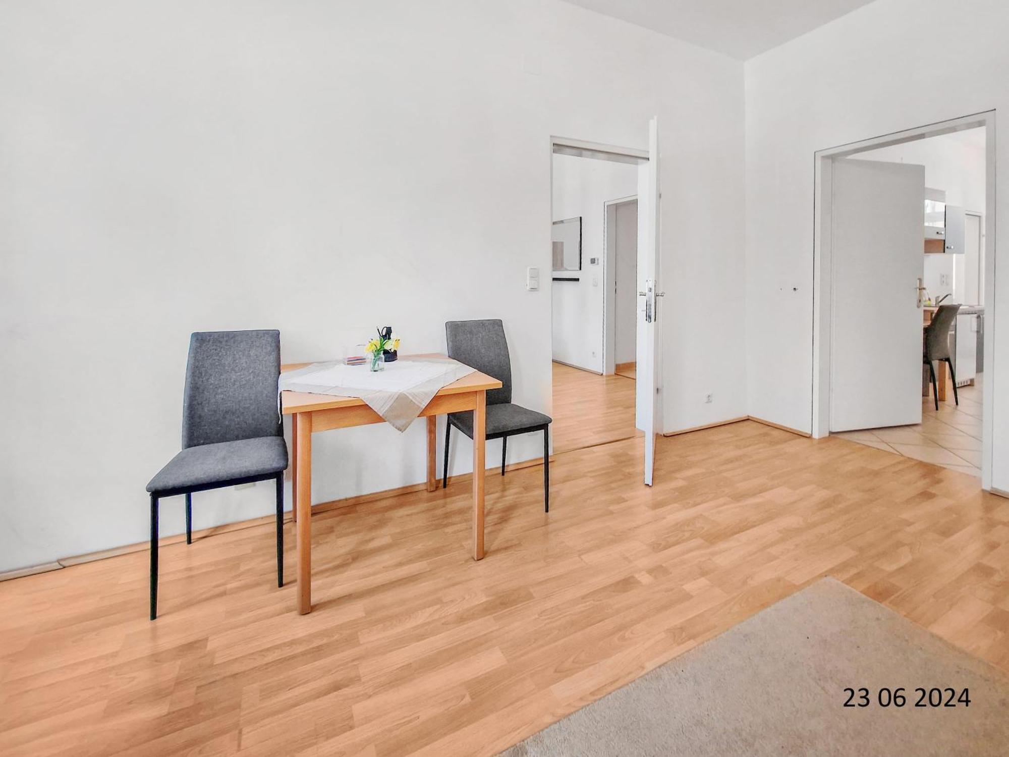 Apartament Elegant Three-bedroom