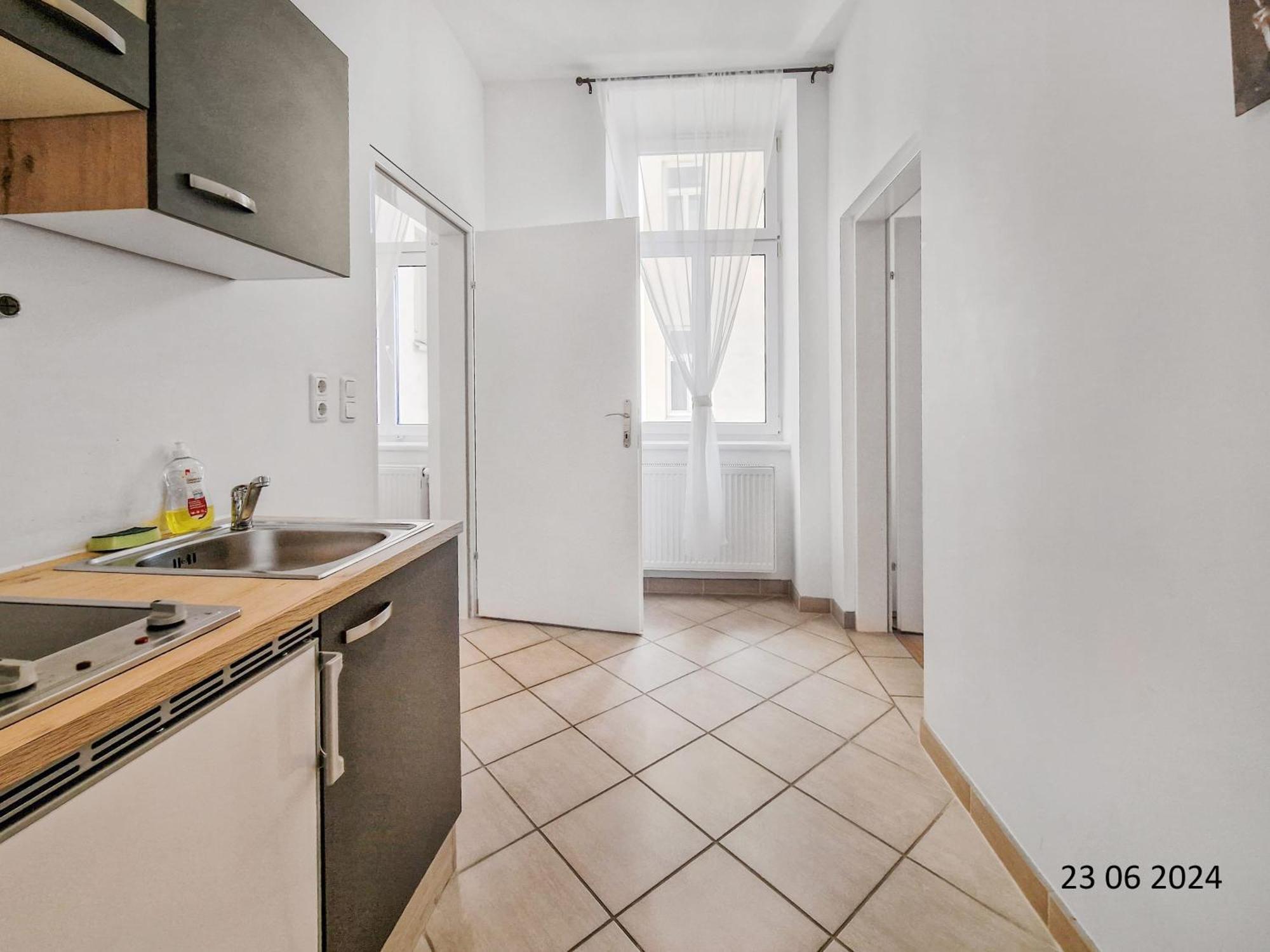 Apartament Elegant Three-bedroom *