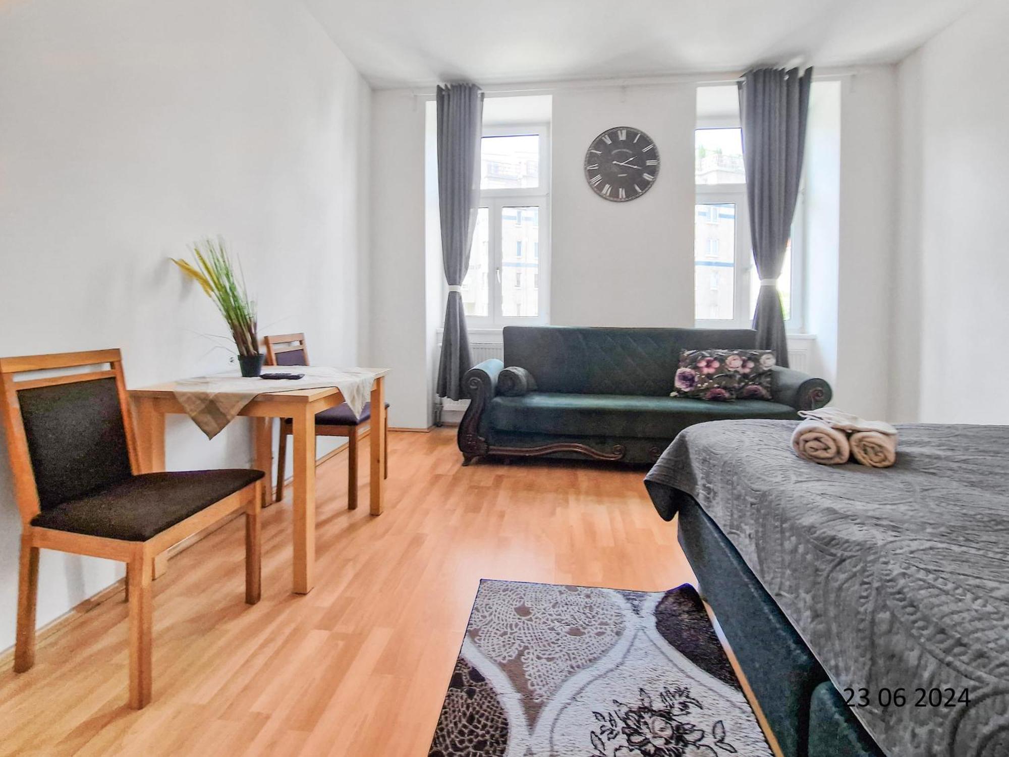 Apartament Elegant Three-bedroom
